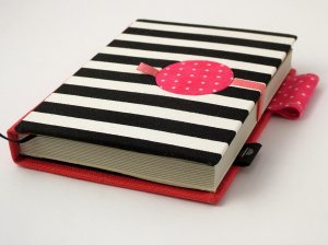 M_határidőnapló_csíkos_ciklámen_1